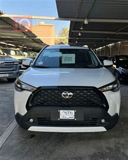 تۆیۆتا کۆرۆلا کرۆس